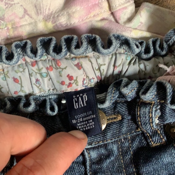 Lot baby gap/wrangler jeans - Picture 6 of 8